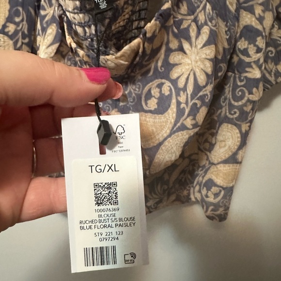 Dynamite Top Ruched Bust Square Neck Blouse Paisley Bohemian Blue Tan Spring - Picture 15 of 15